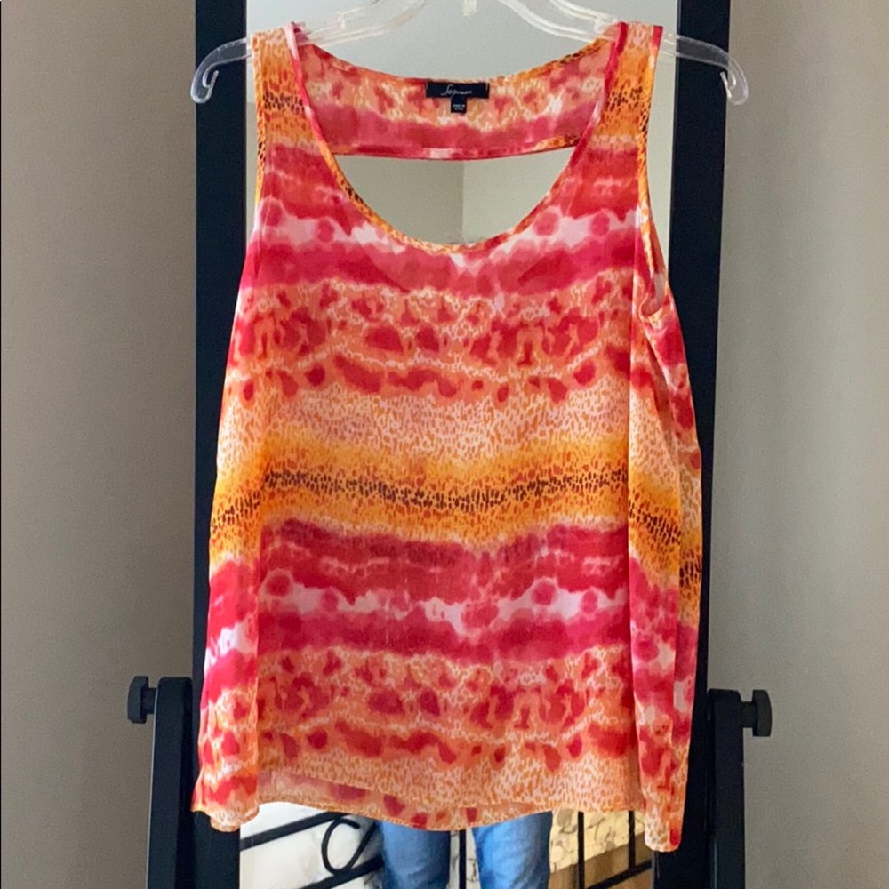 Sleeveless top